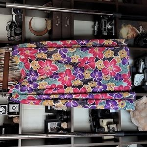 VTG Plus Floral Skirt (approx size 26)